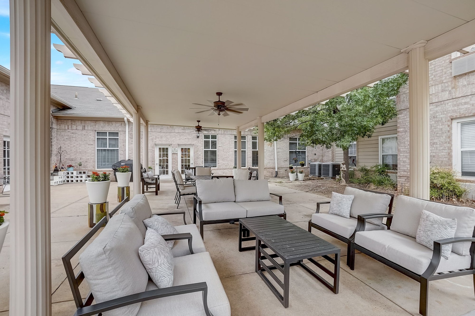 22-web-or-mls-W_Park_Row_Dr-022__1_